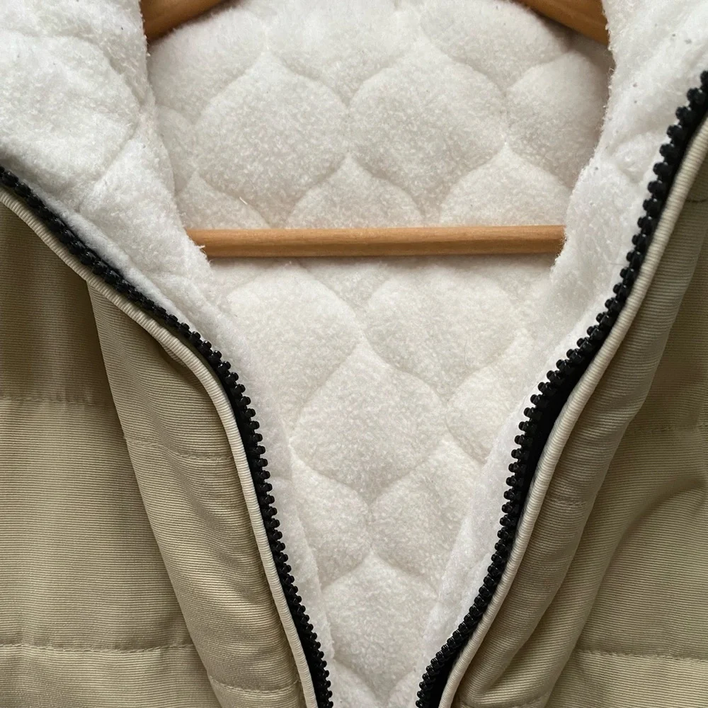 POWDER Room Cream Sleeveless Vest - Picture 5 of 11